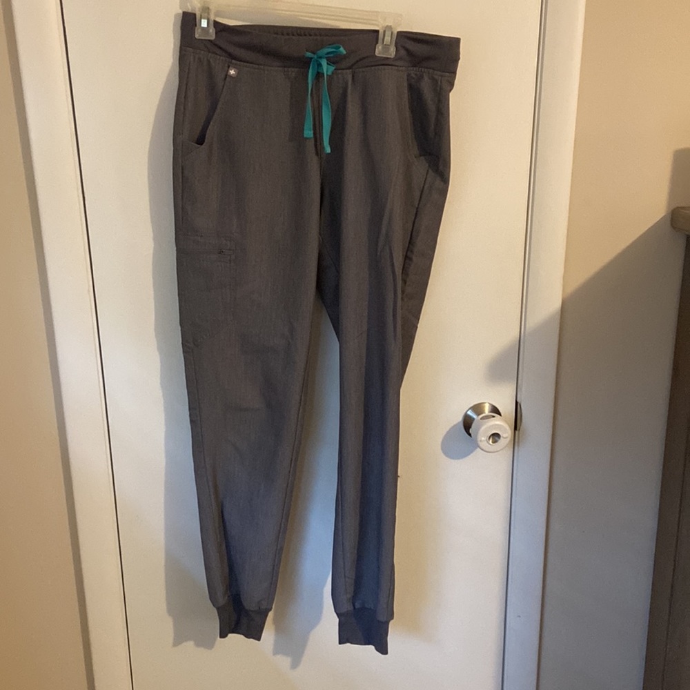 Figs Scrub Jogger Gray